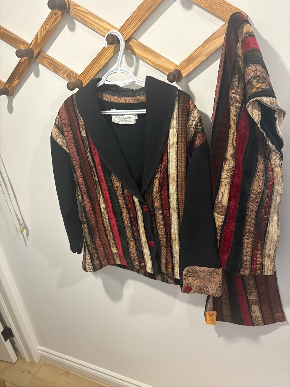 SUTTLES & SEAWINDS JACKET & SCARF